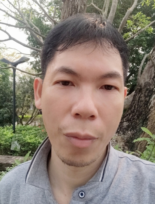 漂浮的云的第一张照片--佛山中老年相亲网